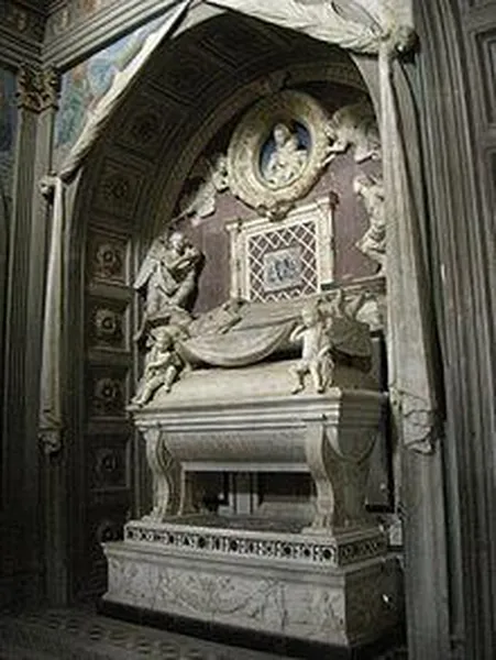 Rossellino's tomb of the Cardinal of Portugal, Florence. (Photo by Sailko, June, 2009)