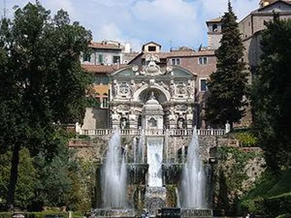 Villa d'Este, Tivoli (Photo by Mmxbass, 2005)