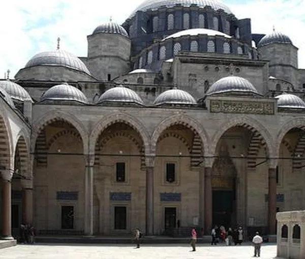 Süleymaniye Mosque (Photo by Giovanni Dall'Orto, 2006)