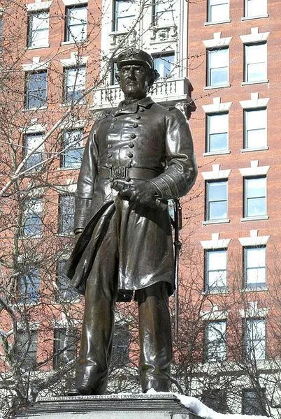 Augustus Saint-Gaudens: The David Farragut Memorial in Madison Square Park, New York City. (1876–81). Photo taken 11 February 2010 by   Jim.henderson