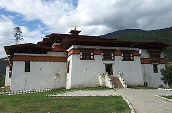 Simtoka Dzong near Thimphu (Cfynn, 2008)