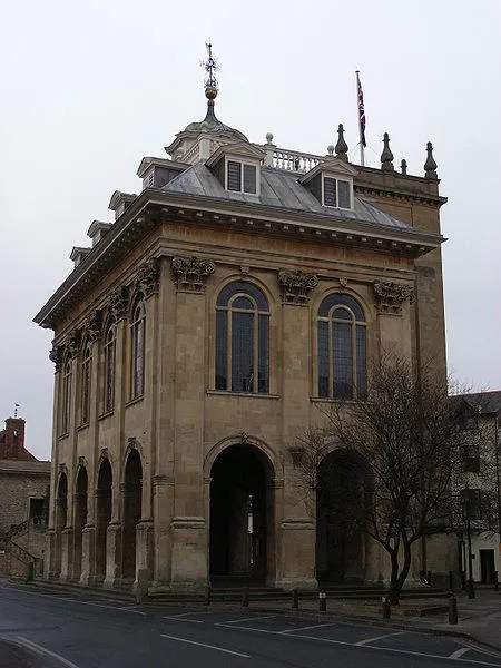 View of the County Hall (Photo by William M. Connolley, 2008)