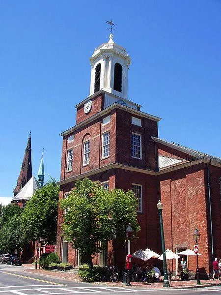Charles Street Meeting House, 1804, Boston. (Photo taken by Urban, July 2005)