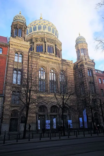 The restored New Synagogue on Oranienburger Straße (Photo taken 27 November 2016, 13:40 by tian2992)