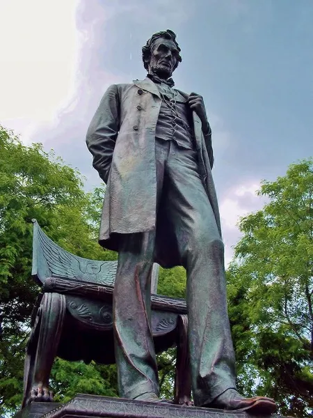 "Abraham Lincoln: The Man" monument in Lincoln Park Chicago. Abraham Lincoln 16th President of the United States. Statue by Augustus Saint-Gaudens installed 1887. (Photo taken 4 July 2011 by Alanscot