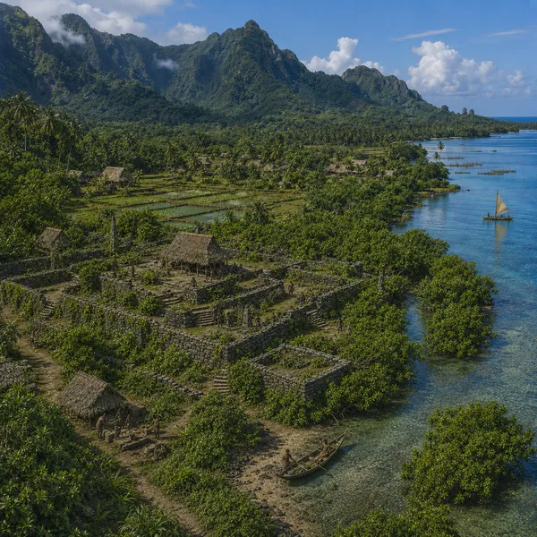 East Micronesia in the Late Medieval (Upper) age