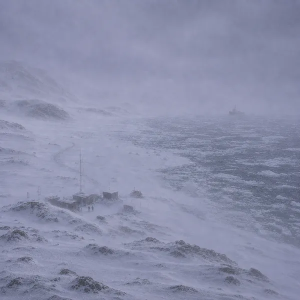 Eastern East Antarctica in the Late Modern age